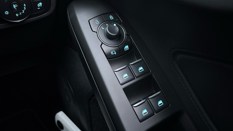 Ford Focus 1.0 EcoBoost Hybrid mHEV 155 ST-Line 5dr Auto Petrol Hatchback